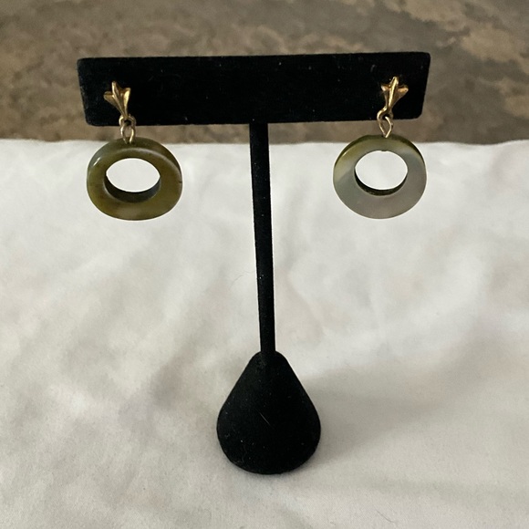 Abalone or shell earrings - Picture 1 of 8